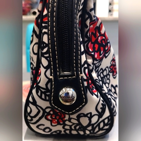 COACH POPPY Graffiti Cosmetic Bag - Picture 6 of 9